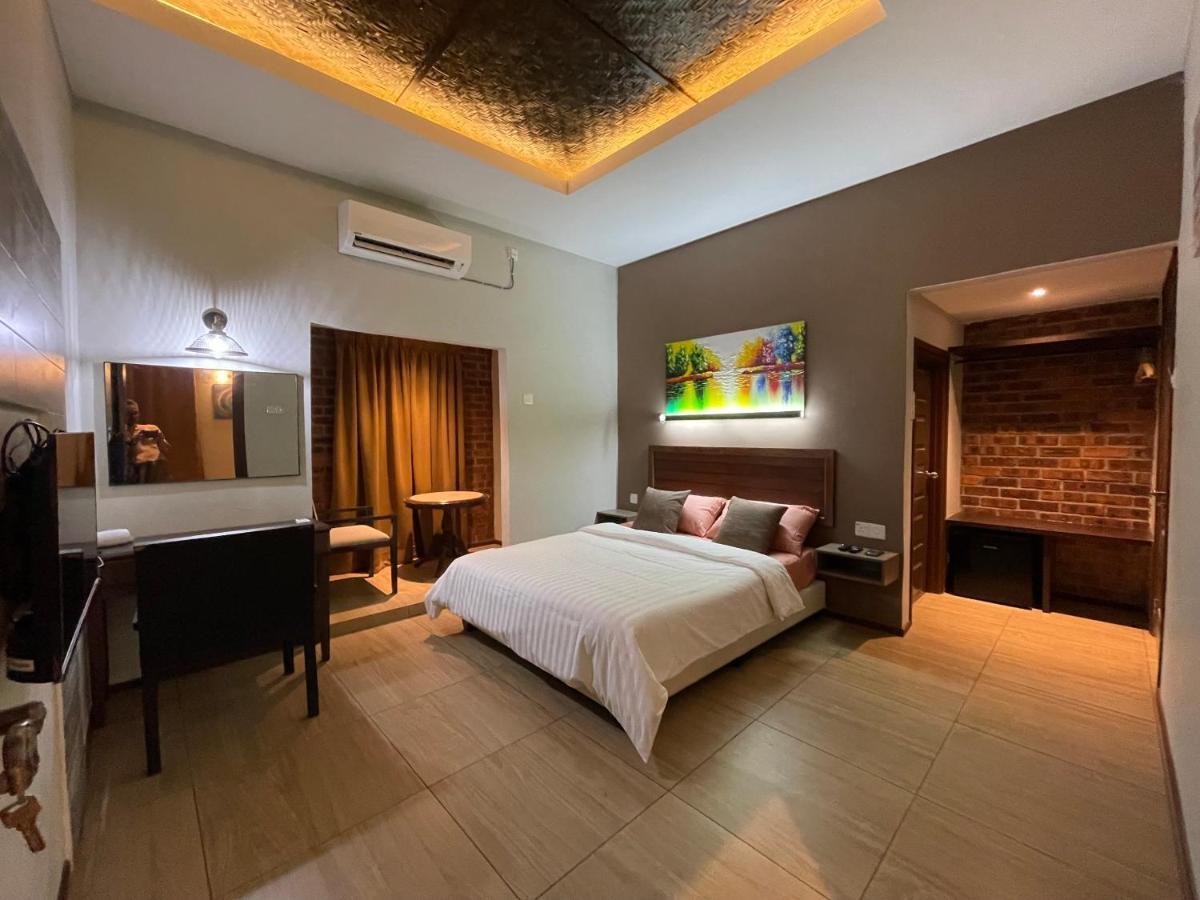 Grand Lodge Langkawi パンタイ・サナング エクステリア 写真